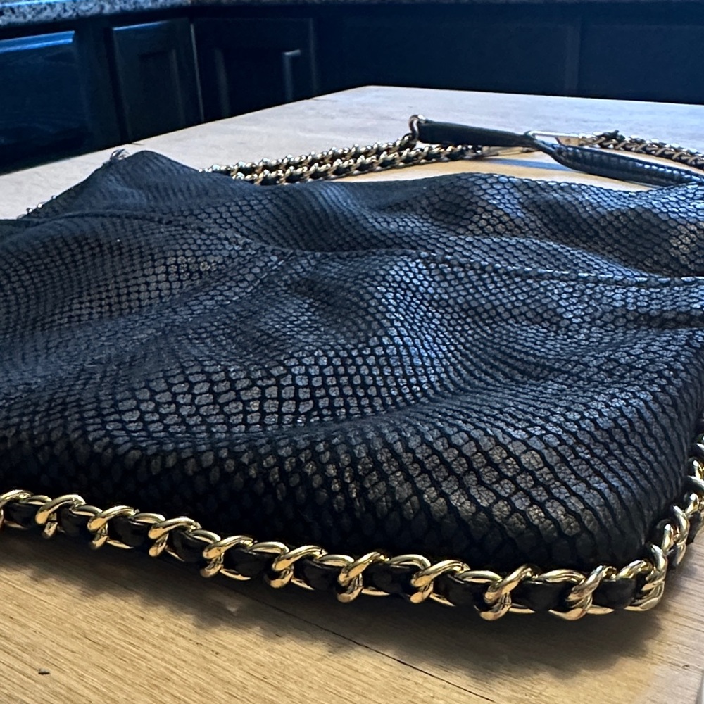 AIMEE KESTENBERG | Cyrus Leather Black Chain Strap Crossbody Bag - Picture 3 of 16